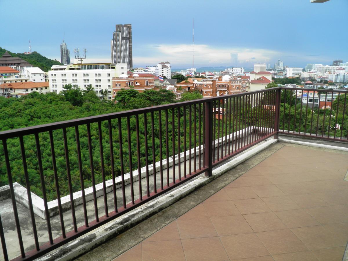 Diamond Suite Pattaya Bagian luar foto