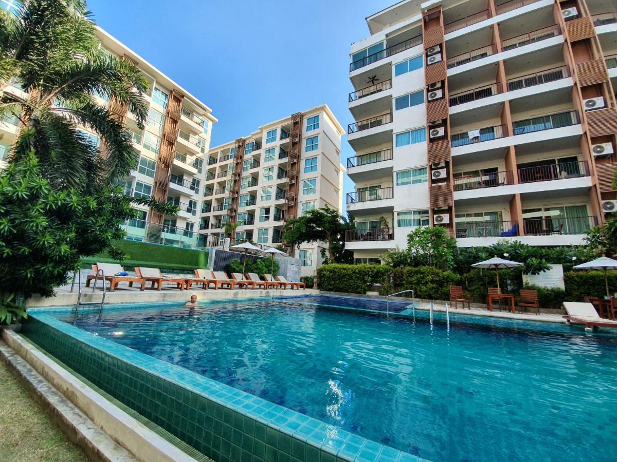 Diamond Suite Pattaya Bagian luar foto